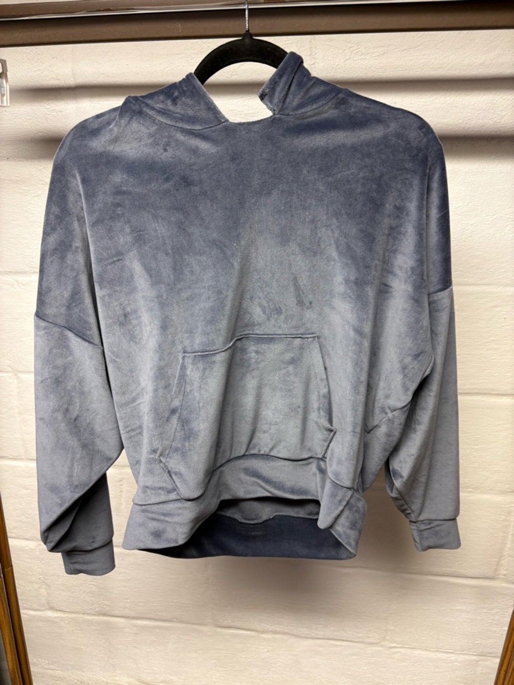 American Eagle blue velour pullover hoodie size small